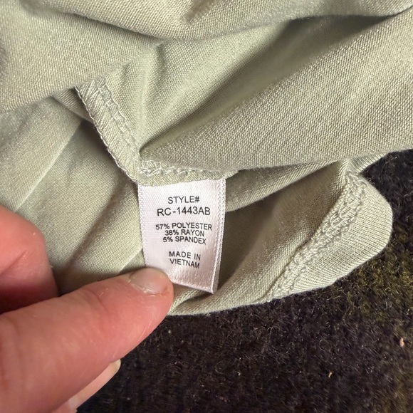 4/$15 Zenana Outfitters Light Green Open Front Cardigan - Picture 5 of 5